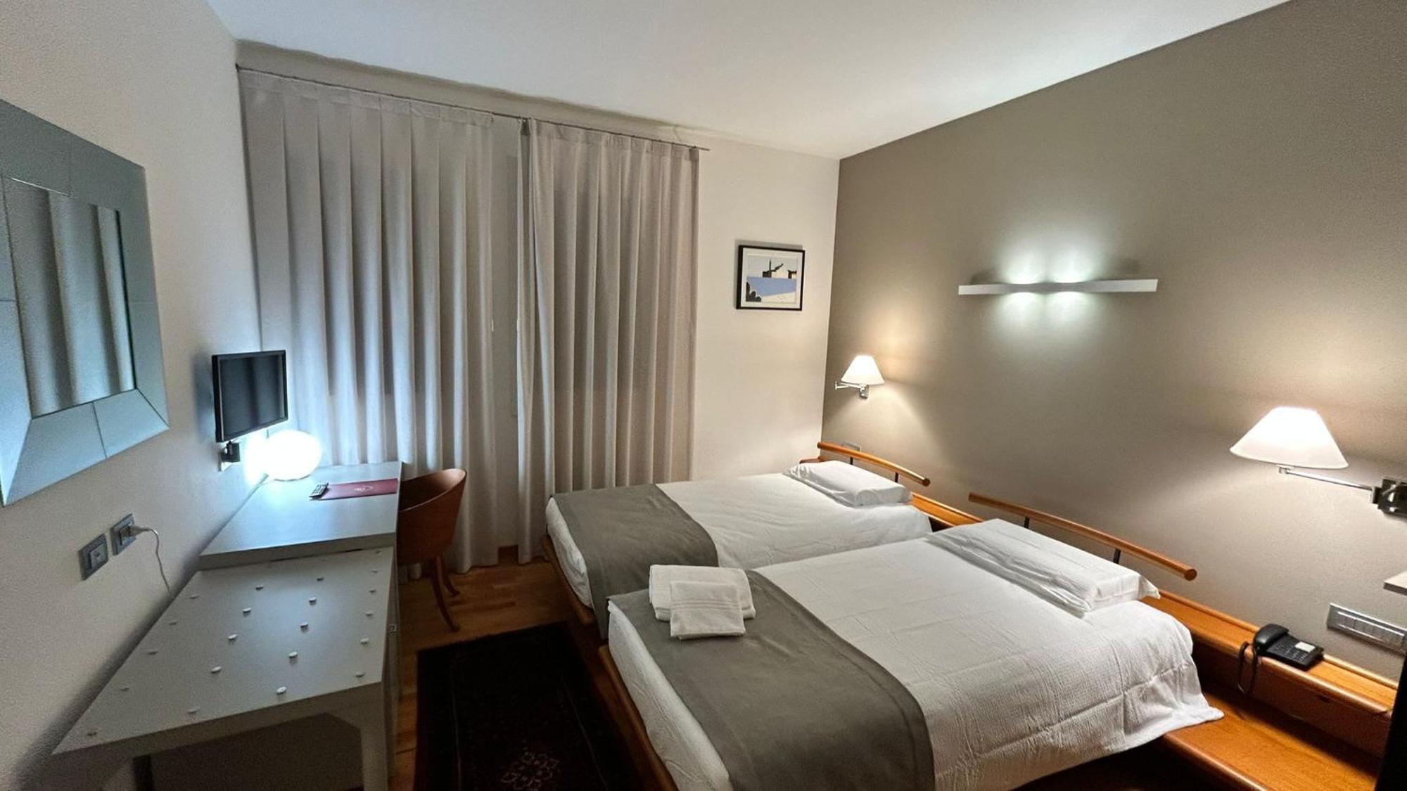 Hotel Centrale Resana Екстер'єр фото